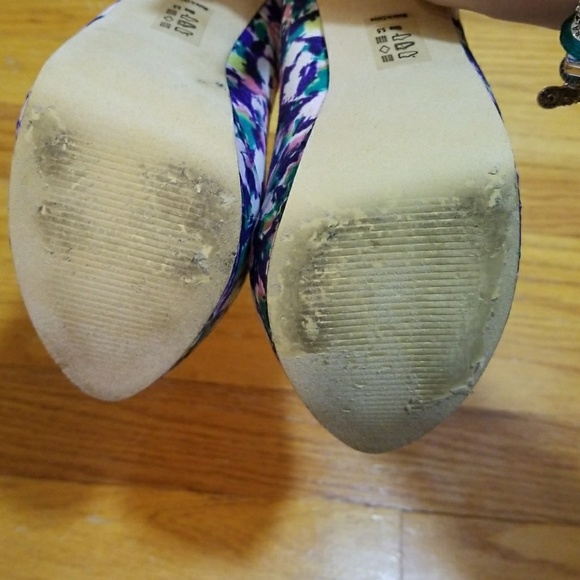 Michael Antonio floral print heels size 5.5 - Picture 4 of 4